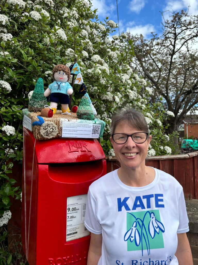 Marathon effort for hospice inspires post box tribute 07 Kate next to postbox head and shoulders