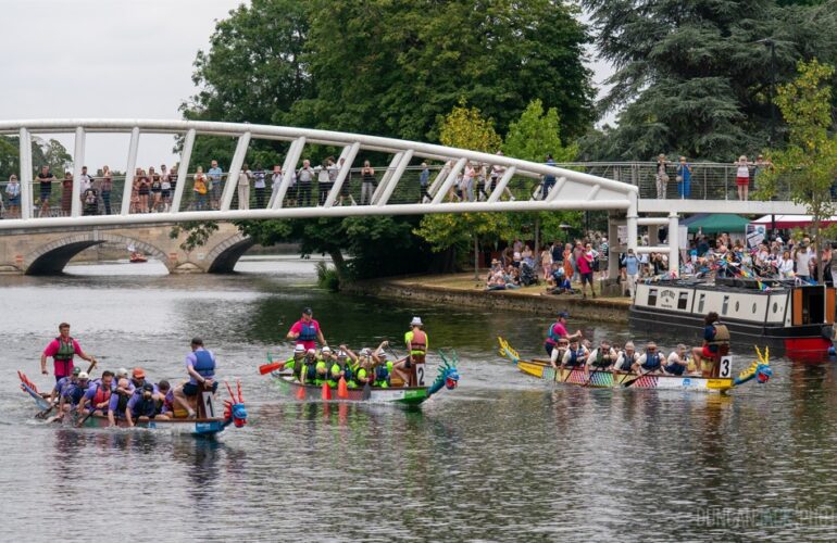 Bedford Dragon Boat Race makes a splash for Sue Ryder