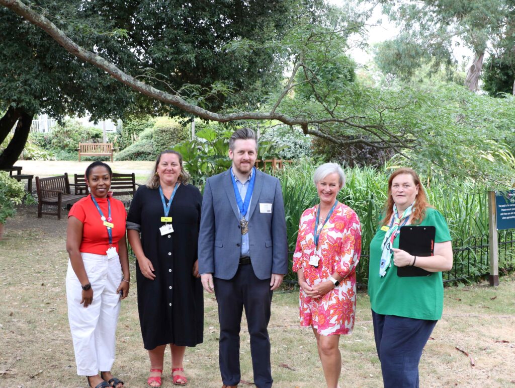 Deputy Civic Mayor visits St Christopher’s Hospice.
