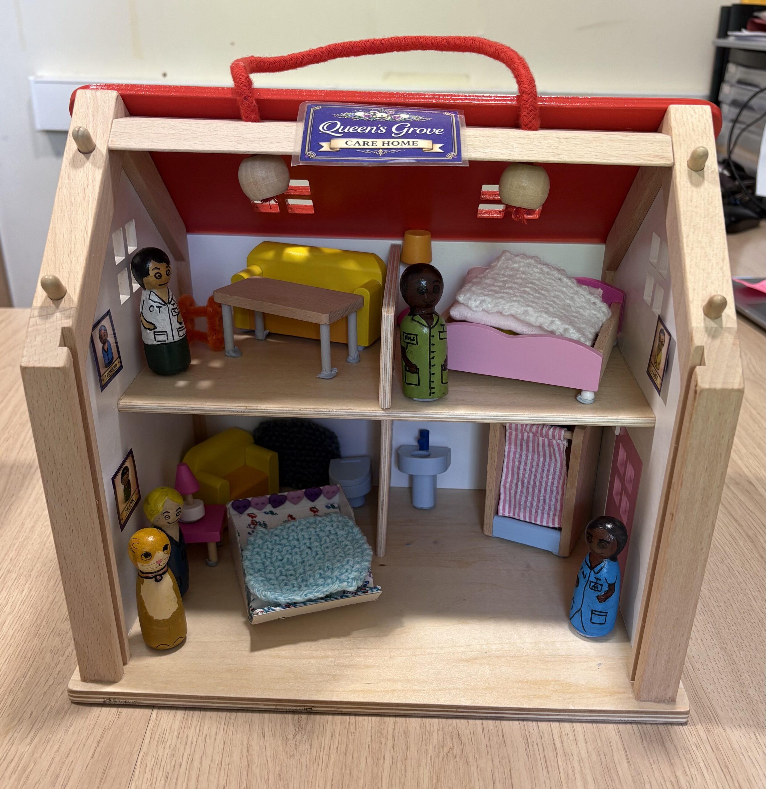 The Travelling Street: A Portable Tabletop Simulation for Palliative Care Education