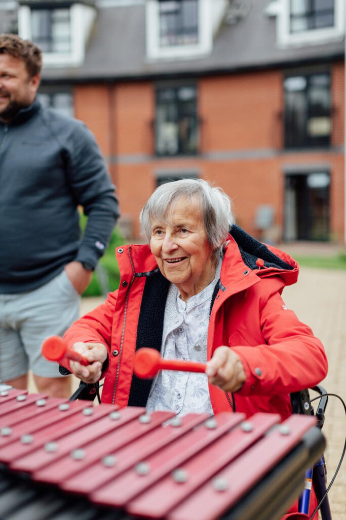 How outdoor music is helping people living with dementia reconnect with the world around them