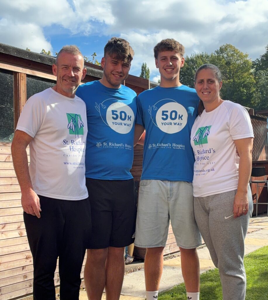 Family marks beloved auntie’s 50th birthday with 50km walk for hospice