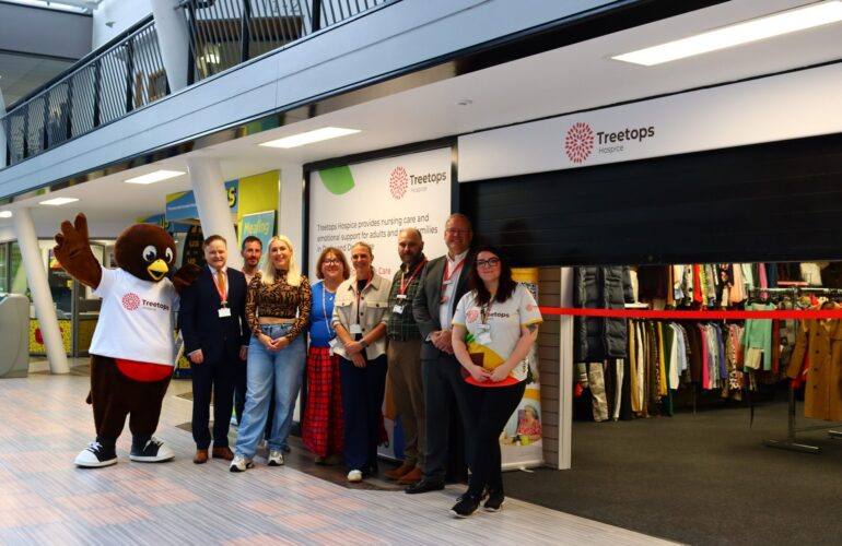 Treetops Hospice opens new pop-up charity shop at University of Derby